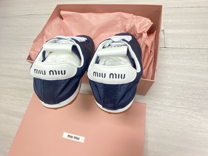2025 新品 Miu Miu Plume 技術面料和麂皮運動鞋 兩色-6
