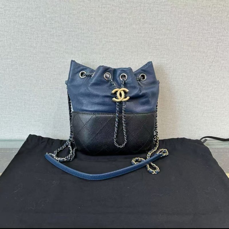 ✨CHANEL 流浪水桶肩背斜背包19*22*4 99新配件塵袋-0