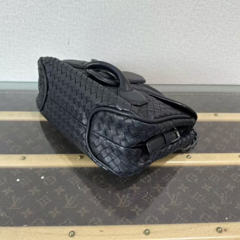 ✨BV 經典編織黑色肩背斜背包鍊條包 29*18*11 98新配件塵袋-1