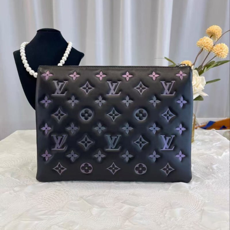 LV Coussin 小號黑色小羊皮斜背包 芯片款 26*20*12 全新配件塵袋-7