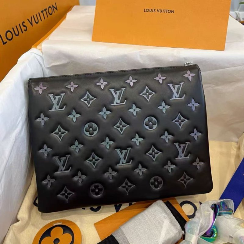 LV Coussin 小號黑色小羊皮斜背包 芯片款 26*20*12 全新配件塵袋-8