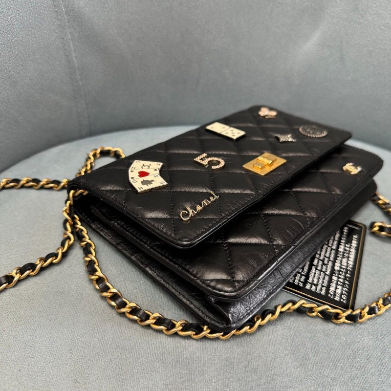 Chanel 徽章2.5 woc賭神系列 99新 配件塵袋保卡-5