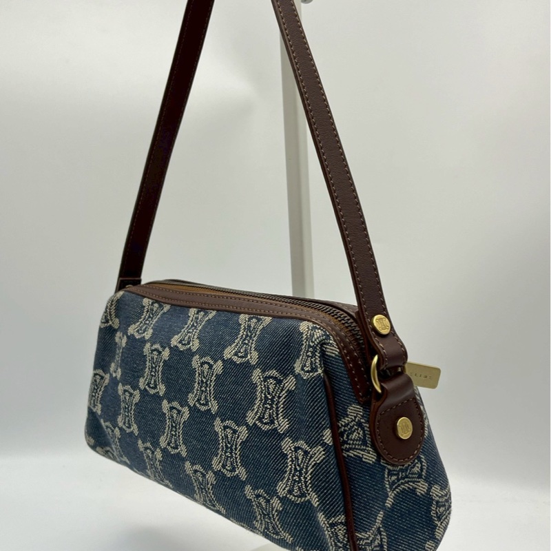 🏷️ Celine Hobo-6