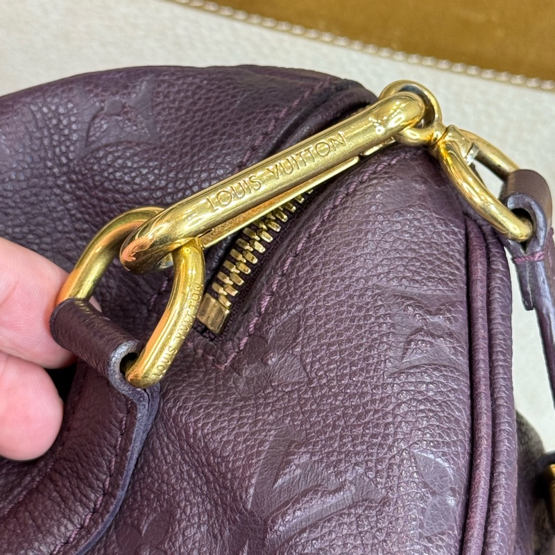 Louis Vuitton 酒紫壓紋老花Speedy 25/ 背帶款💜有便宜-13