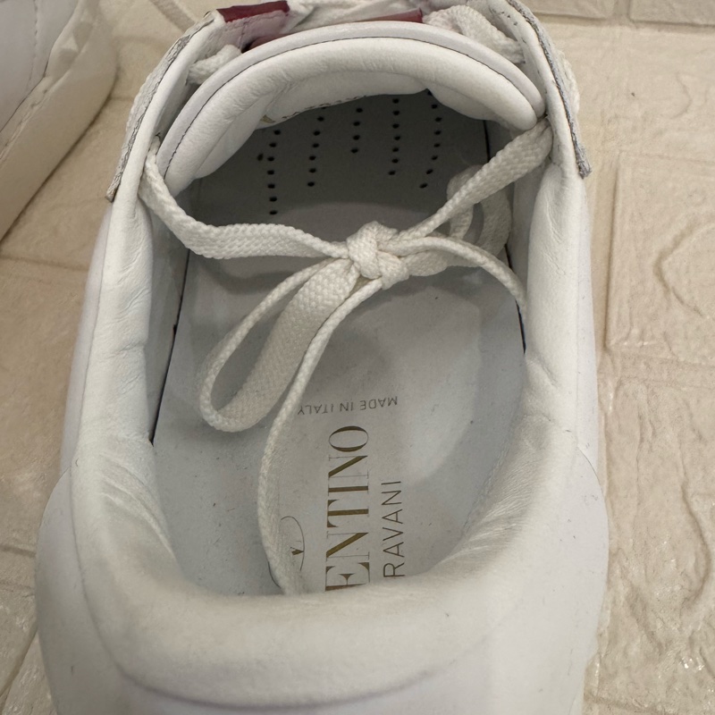 valentino 白+紫漆皮休閒鞋✨✨-18