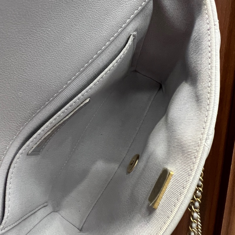 Chanel 灰羊皮菱格紋金釦珍珠Logo方胖AS2588-12