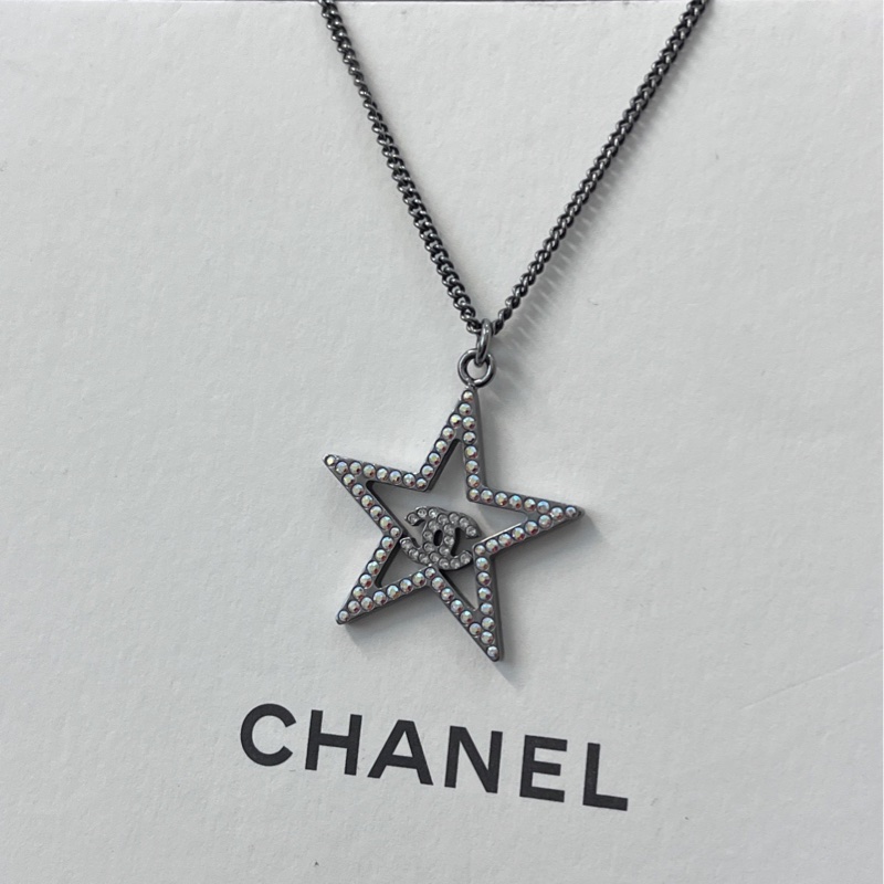 香奈兒Chanel爆款粉色水鑽雙C項鍊，鏤空設計很閃 鏈長可調節 無配件-2