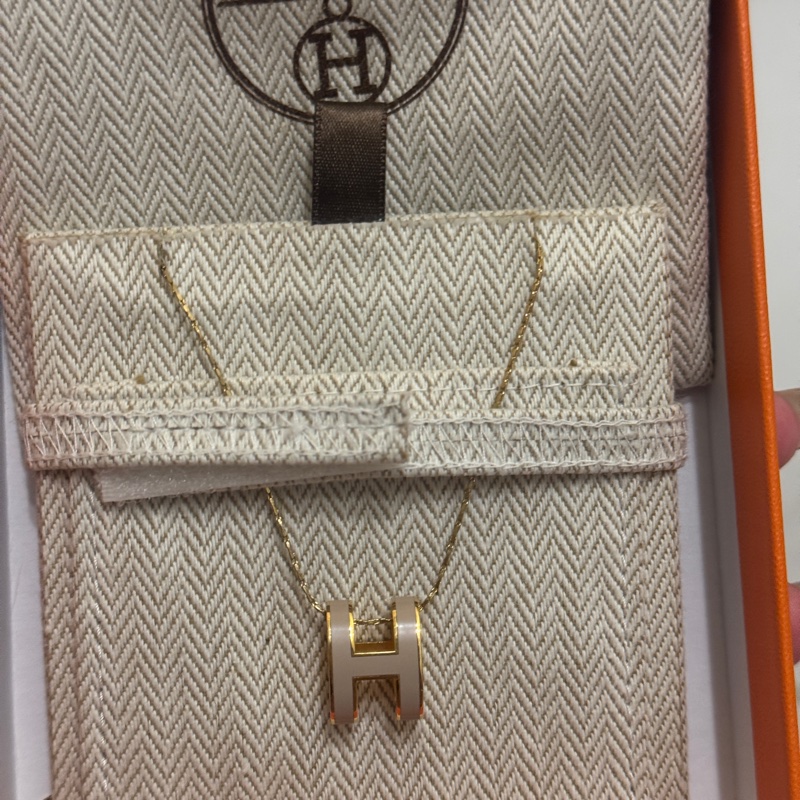 Hermès h 項鍊 經典H  大Logo奶茶色-5