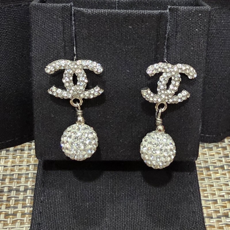 Chanel 經典耳環(耳針.98成新!)-0