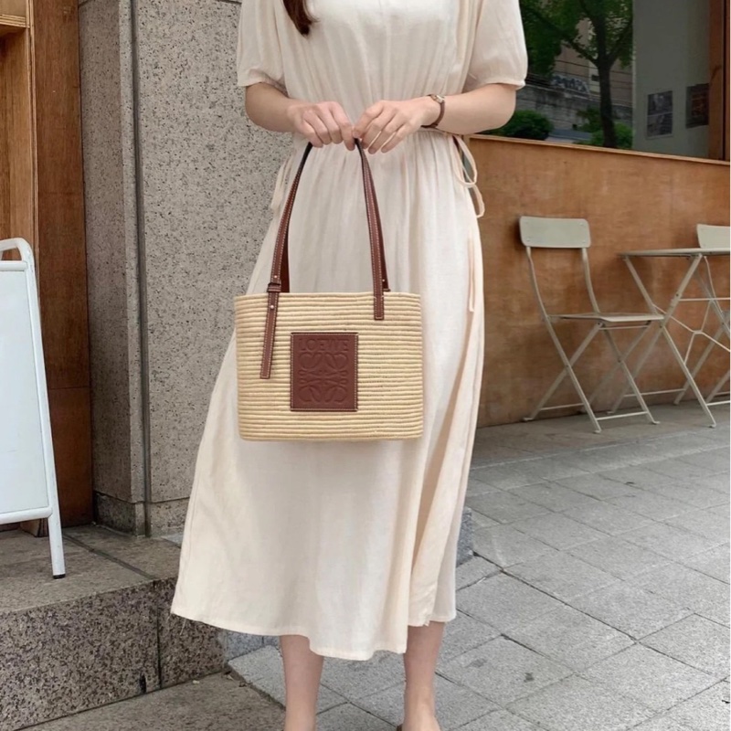 「JL精品代購」9新 LOEWE草編托特包-1