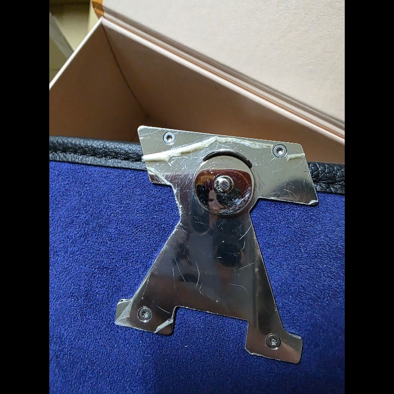 LV法棍包（黑）-17