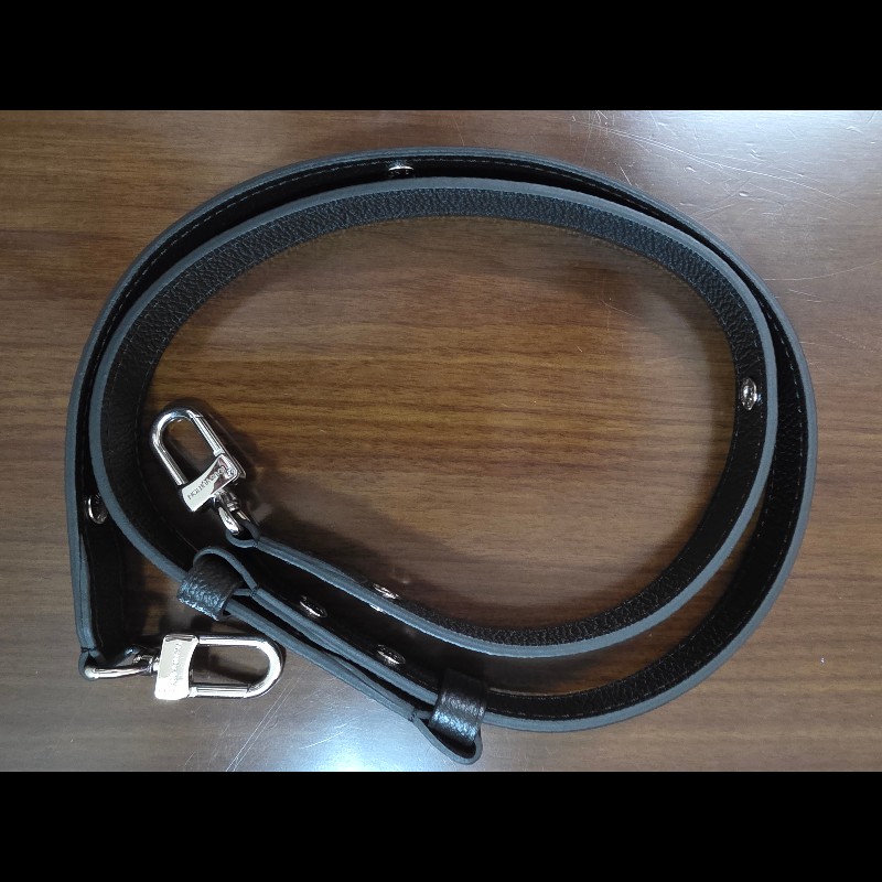 LV法棍包（黑）-18