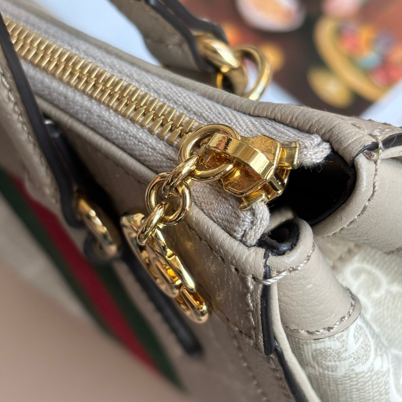 ::GUCCI:: 547551白色GG Supreme紅綠織帶手提兩用方包(小)-16