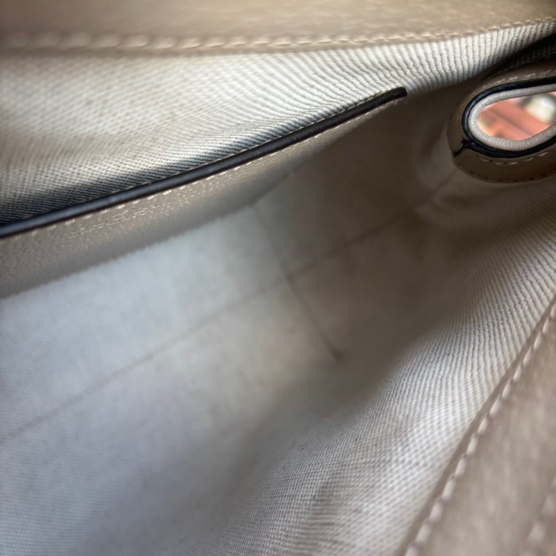 ::GUCCI:: 547551白色GG Supreme紅綠織帶手提兩用方包(小)-24