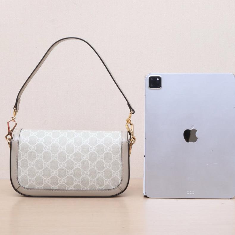 GUCCI(古馳) Horsebit 馬銜扣 1955 盒子包 小號 23cm 米白色 PVC 金扣-2