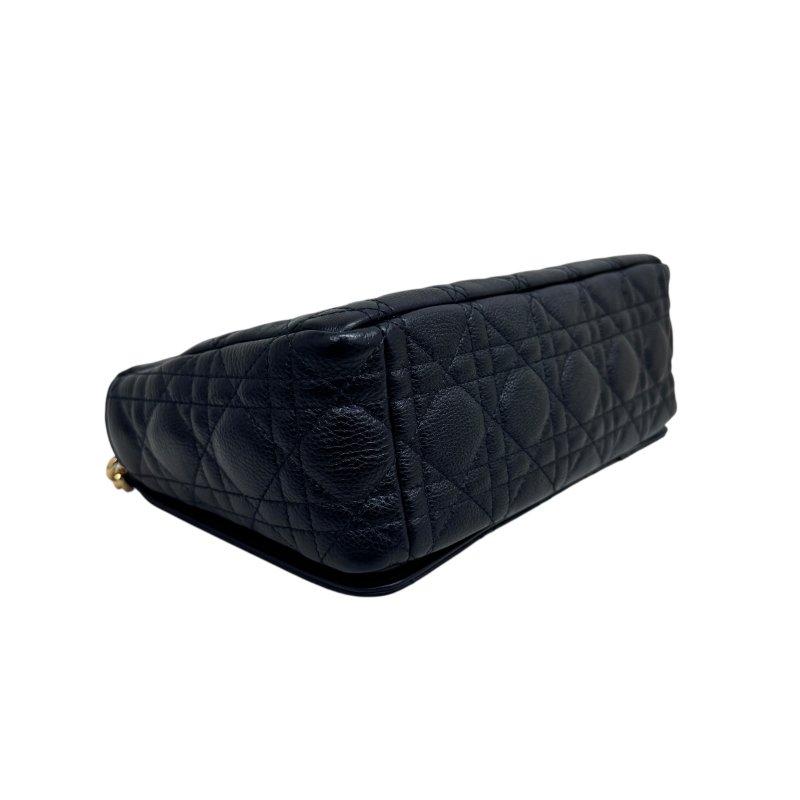 【DIOR】Caro 中號 黑色 Calfskin 牛皮 金扣肩背包 62-MA-1223-7