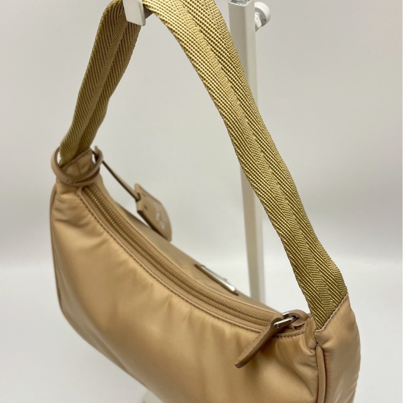 🏷️ Prada hobo 99 新-13