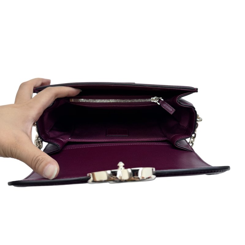 【GUCCI】GG Supreme Go 紅色鏈條單肩包 金扣款 型號 826761(二手)-13