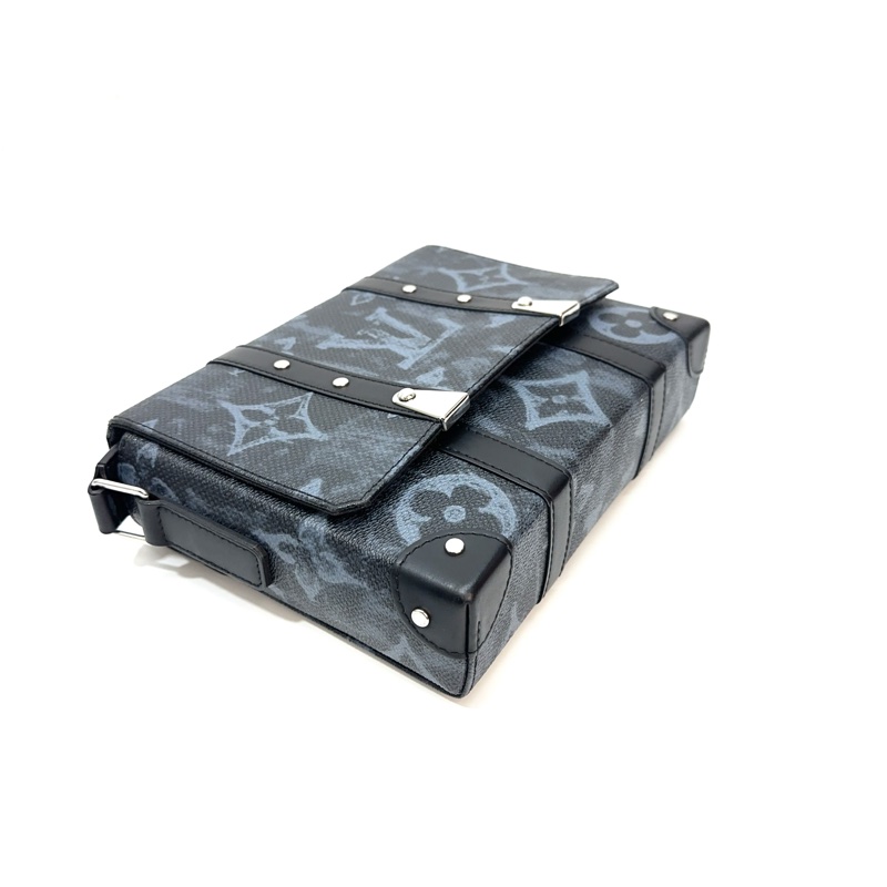 LV 黑灰帆布叢林系列Trunk斜背郵差包 M57271-5