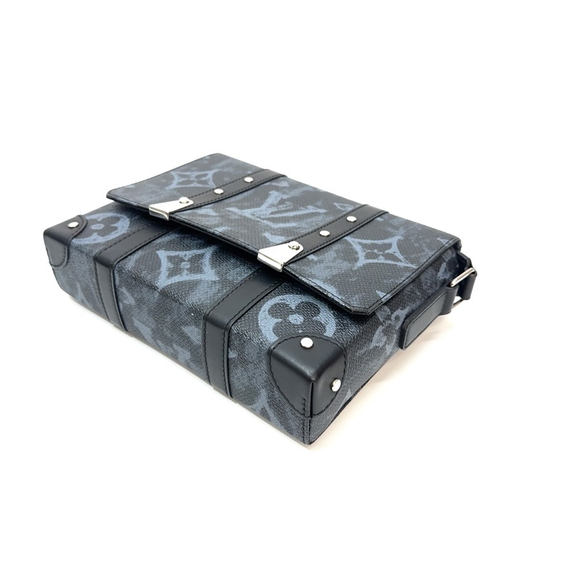 LV 黑灰帆布叢林系列Trunk斜背郵差包 M57271-6