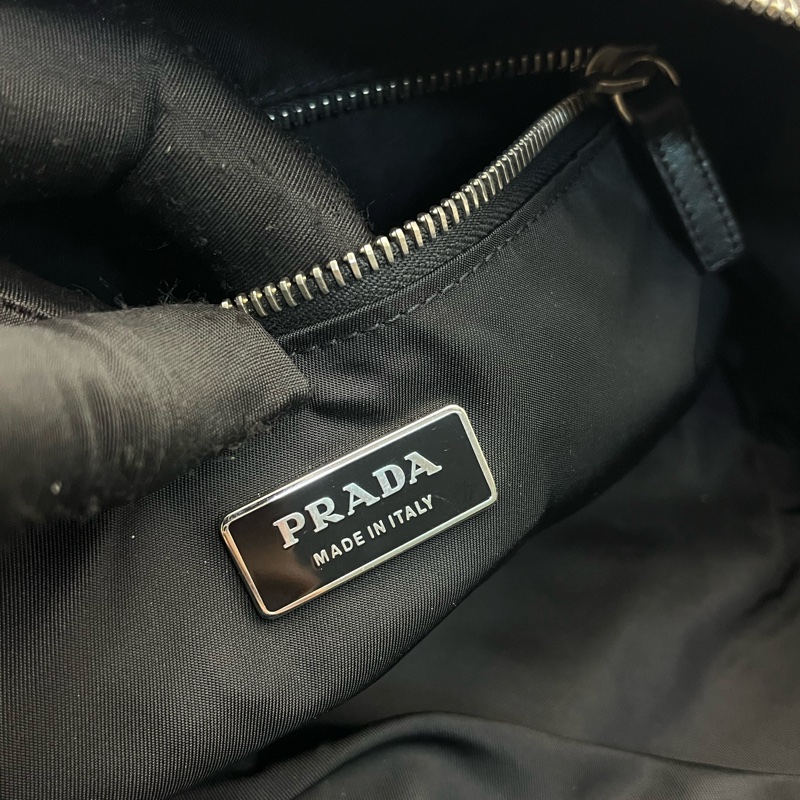 🏷️Prada尼龍保齡球包-13