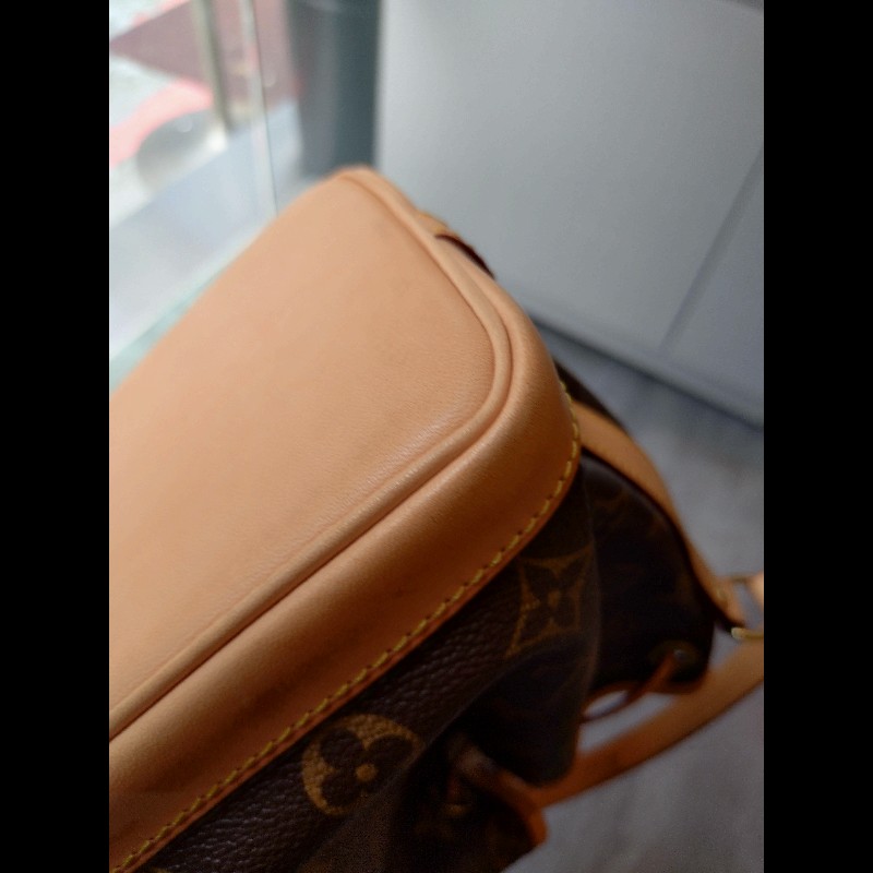 LV 老花小號水桶手提包-15