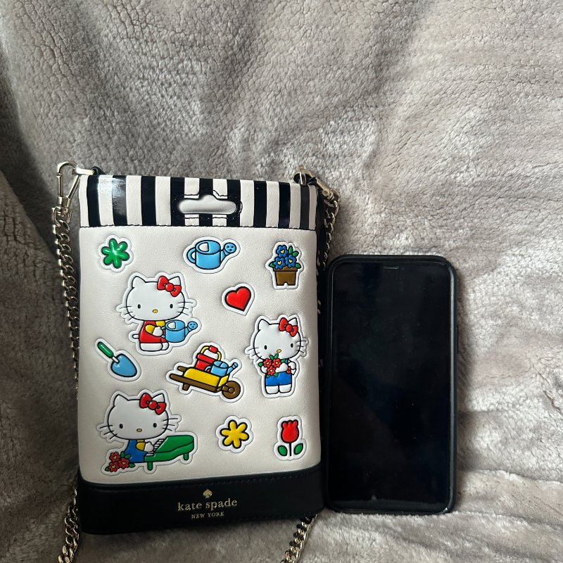 【全新】Kate Spade X Hello Kitty 聯名款 鏈條斜背手機包-4