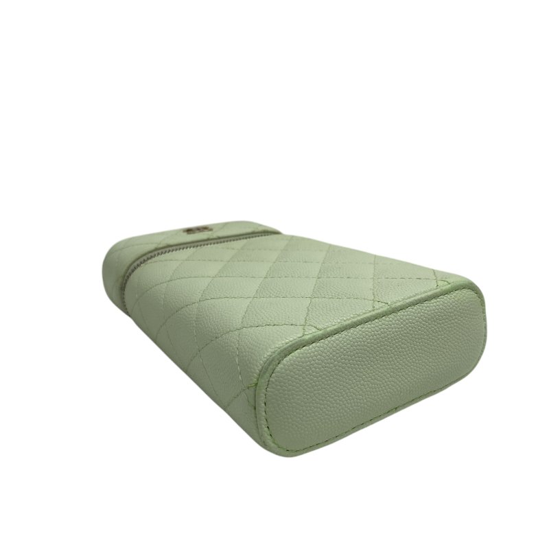 【CHANEL】薄荷綠 Caviar 魚子醬皮革 金扣 鏈條手機包 Chain Shoulder Bag（二手）-5