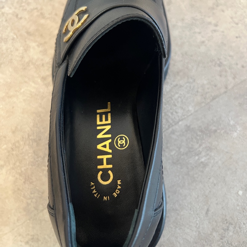 Chanel  35碼 黑牛皮菱格紋金Logo厚底樂福鞋-7