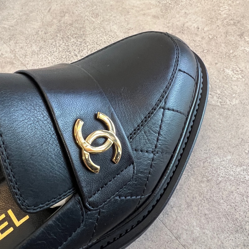 Chanel  35碼 黑牛皮菱格紋金Logo厚底樂福鞋-8