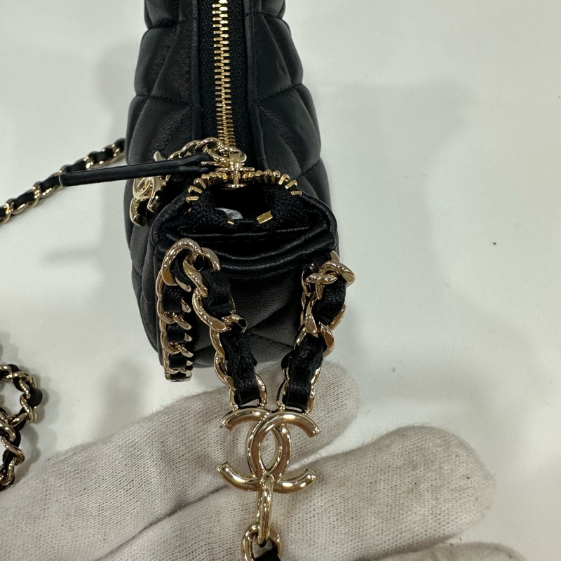 Chanel ap3232 黑色羊皮雙C鏈條斜背包 月牙包mini-6