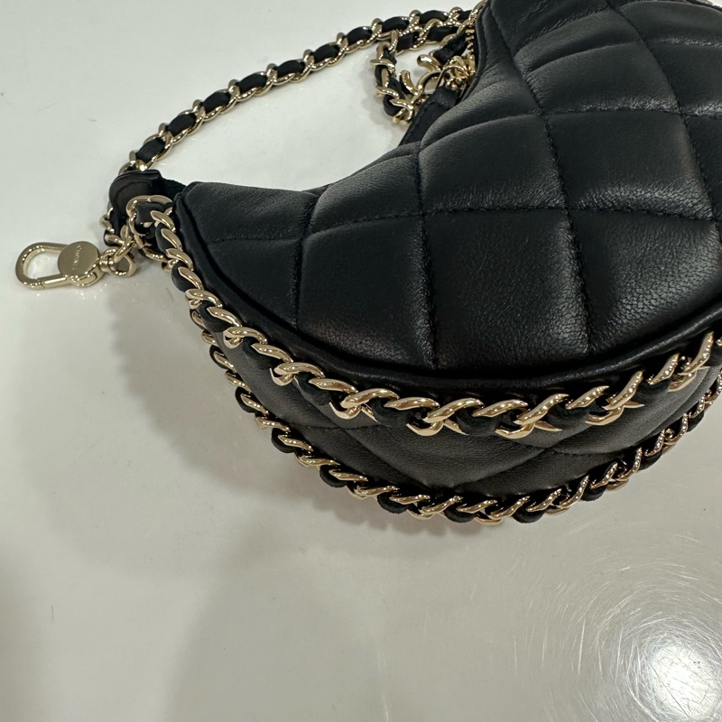 Chanel ap3232 黑色羊皮雙C鏈條斜背包 月牙包mini-14