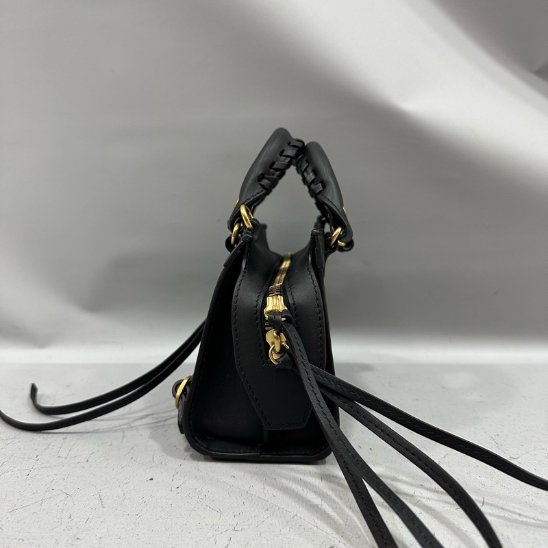 balenciaga 638527黑皮金釦迷你機車包 小廢包-2