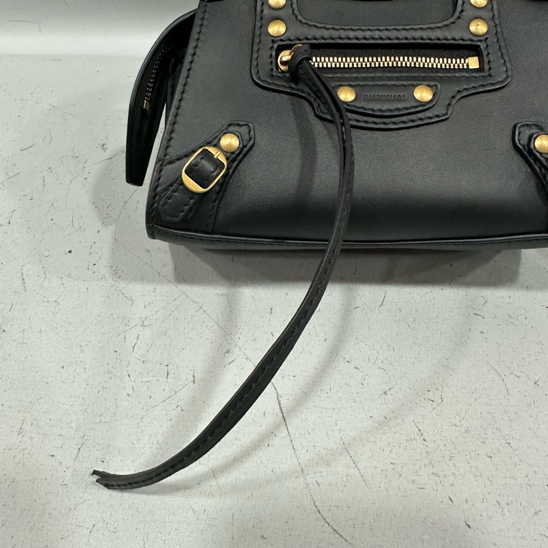 balenciaga 638527黑皮金釦迷你機車包 小廢包-18