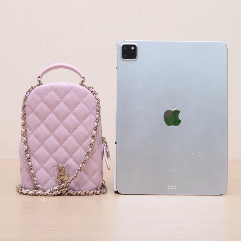 CHANEL(香奈兒) 24C 手提前口袋雙肩包 13cm 粉色 荔枝 鐳射標 金扣-2