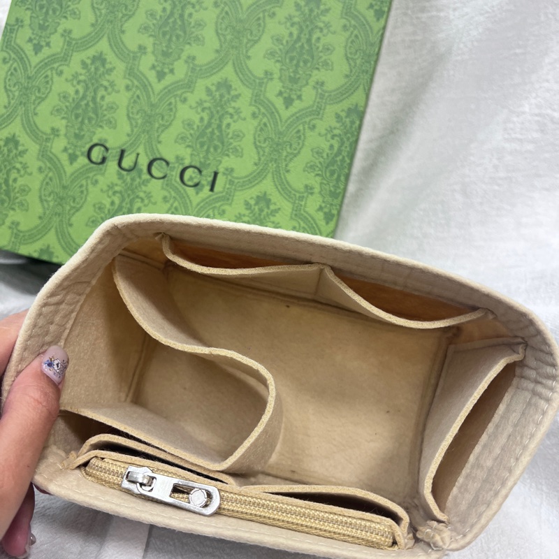 GUCCi經典緹花手提包-5