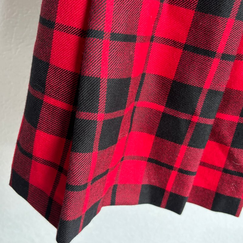 ::BURBERRY:: Tartan wool mini skirt 紅黑格紋迷你短裙-9