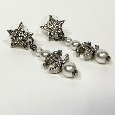 CHANEL經典雙C LOGO星星珍珠垂墜式耳環-2