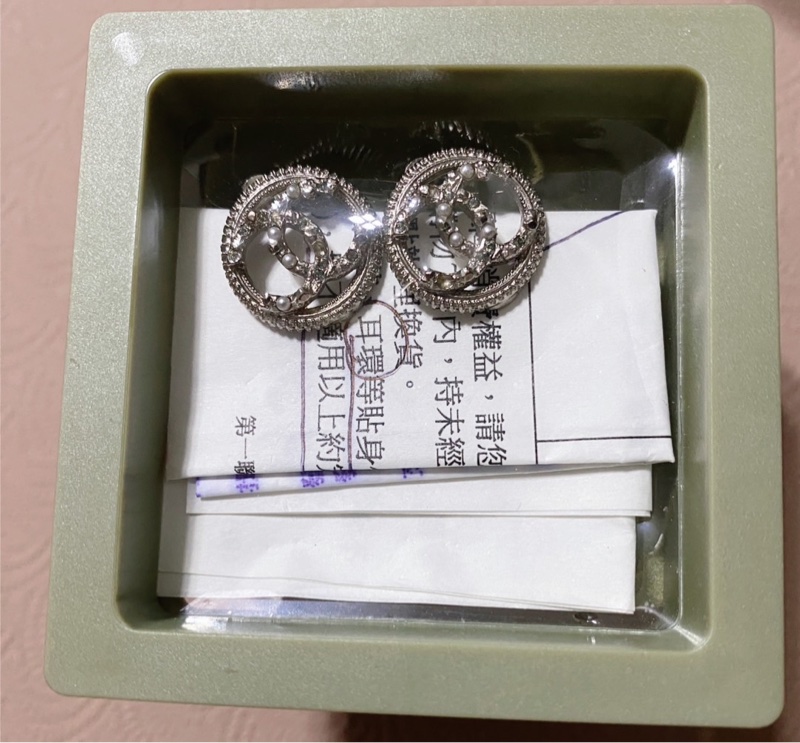 Chanel 純銀耳針圓環麻花鏤空雙C珍珠鑲鑽耳環-0