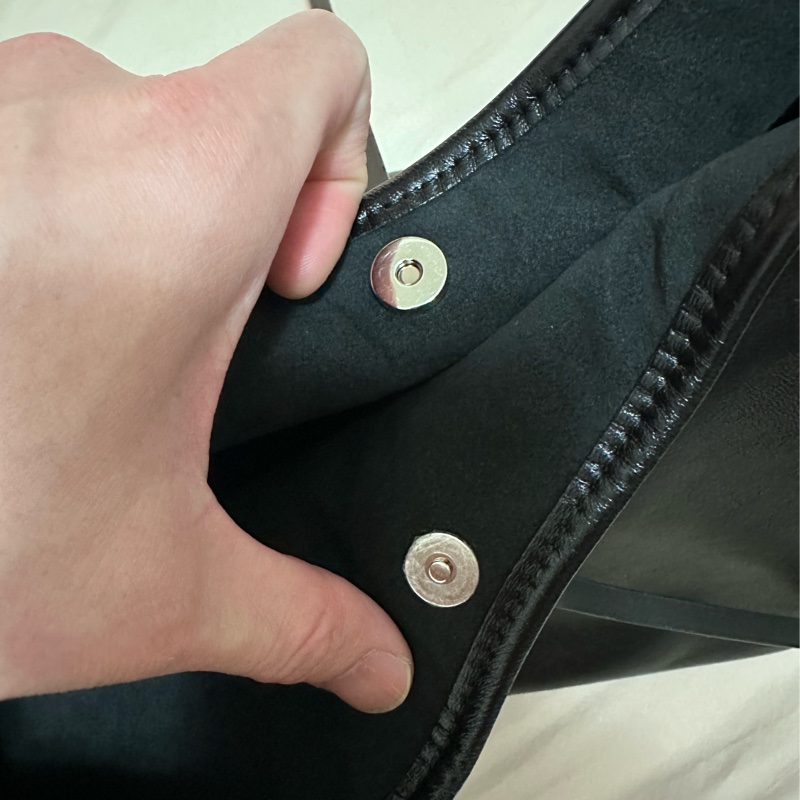 Louis Vuitton Carryall Dark MM-8