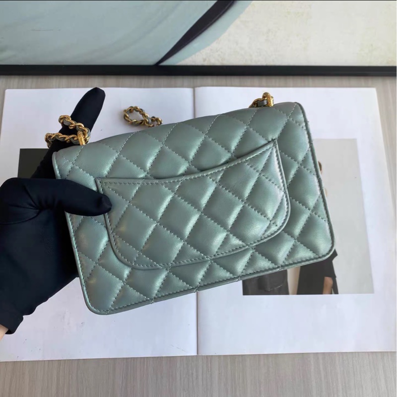 CHANEL 人魚姬藍綠色 WOC 發財包-3