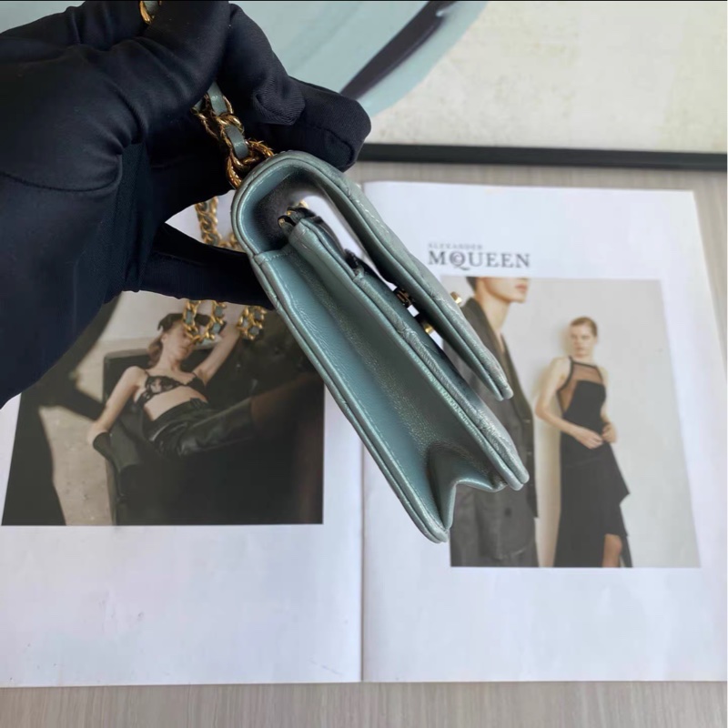 CHANEL 人魚姬藍綠色 WOC 發財包-4