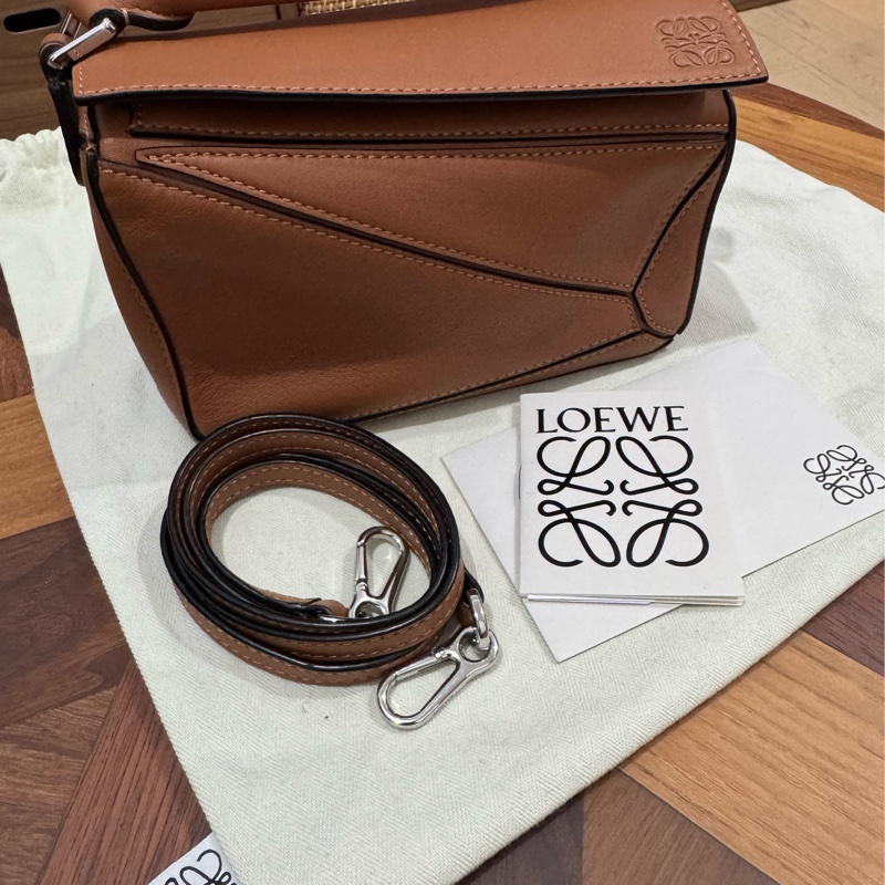 Loewe Mini Puzzle Col. Tan 焦糖色 (附麈袋)-0