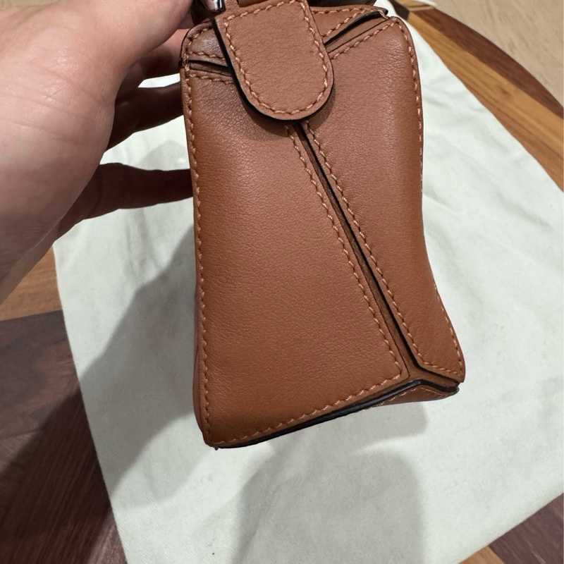 Loewe Mini Puzzle Col. Tan 焦糖色 (附麈袋)-3