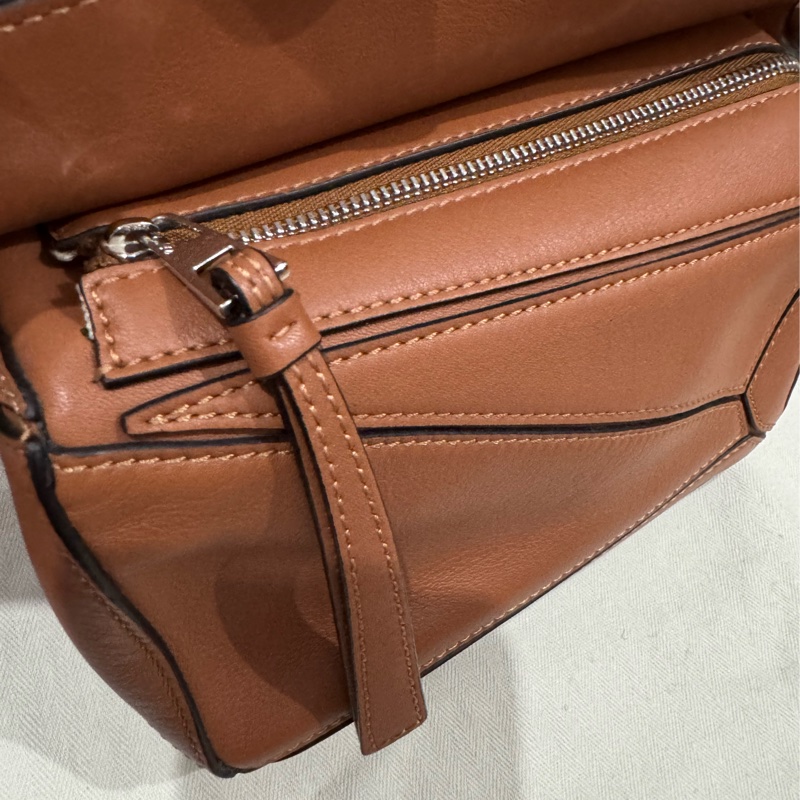 Loewe Mini Puzzle Col. Tan 焦糖色 (附麈袋)-5