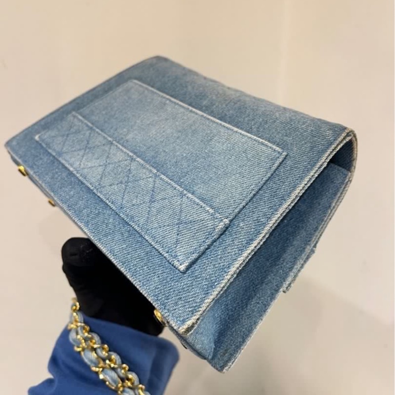 Chanel vintage 牛仔布梯型包-4