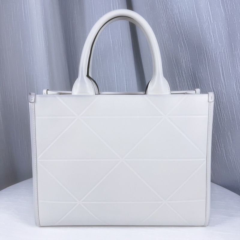 98新Prada普拉达Symbole三角棱格托特包白色中号，经典浮雕三角大logo 内格配有拉琏口袋 小巧精致-2