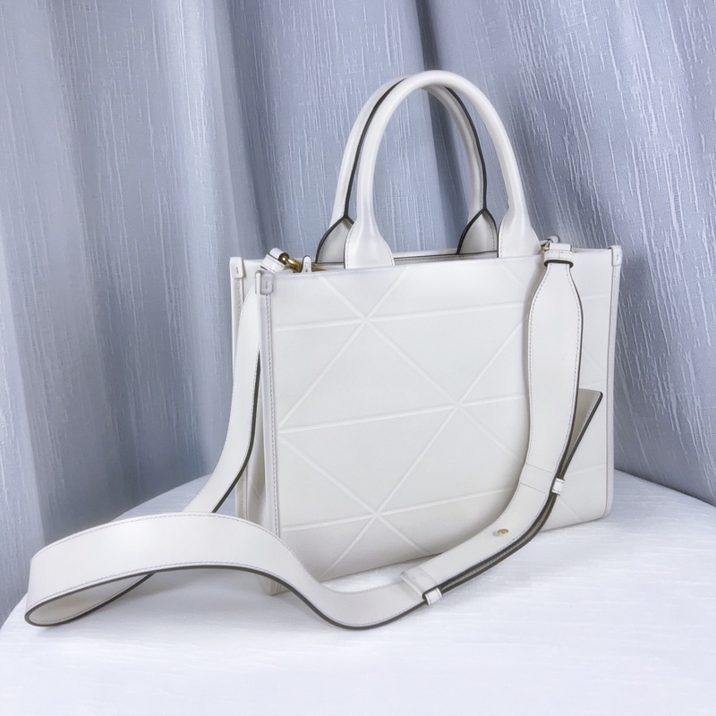 98新Prada普拉达Symbole三角棱格托特包白色中号，经典浮雕三角大logo 内格配有拉琏口袋 小巧精致-3