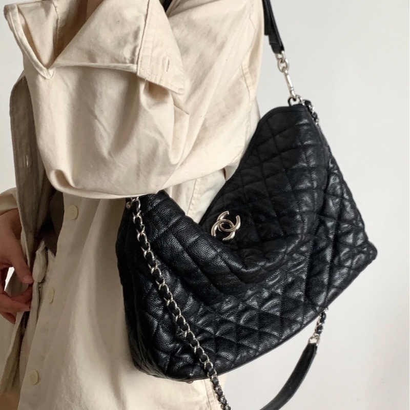 Chanel 2way hobo荔枝紋單肩包 15開~整體包況不錯 尺寸約30x24 超稀有-0