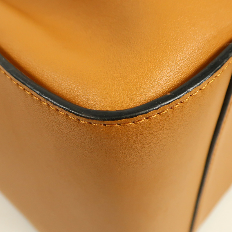 LOEWE 牛皮皮革Hammock銀扣手挽肩背兩用袋-6